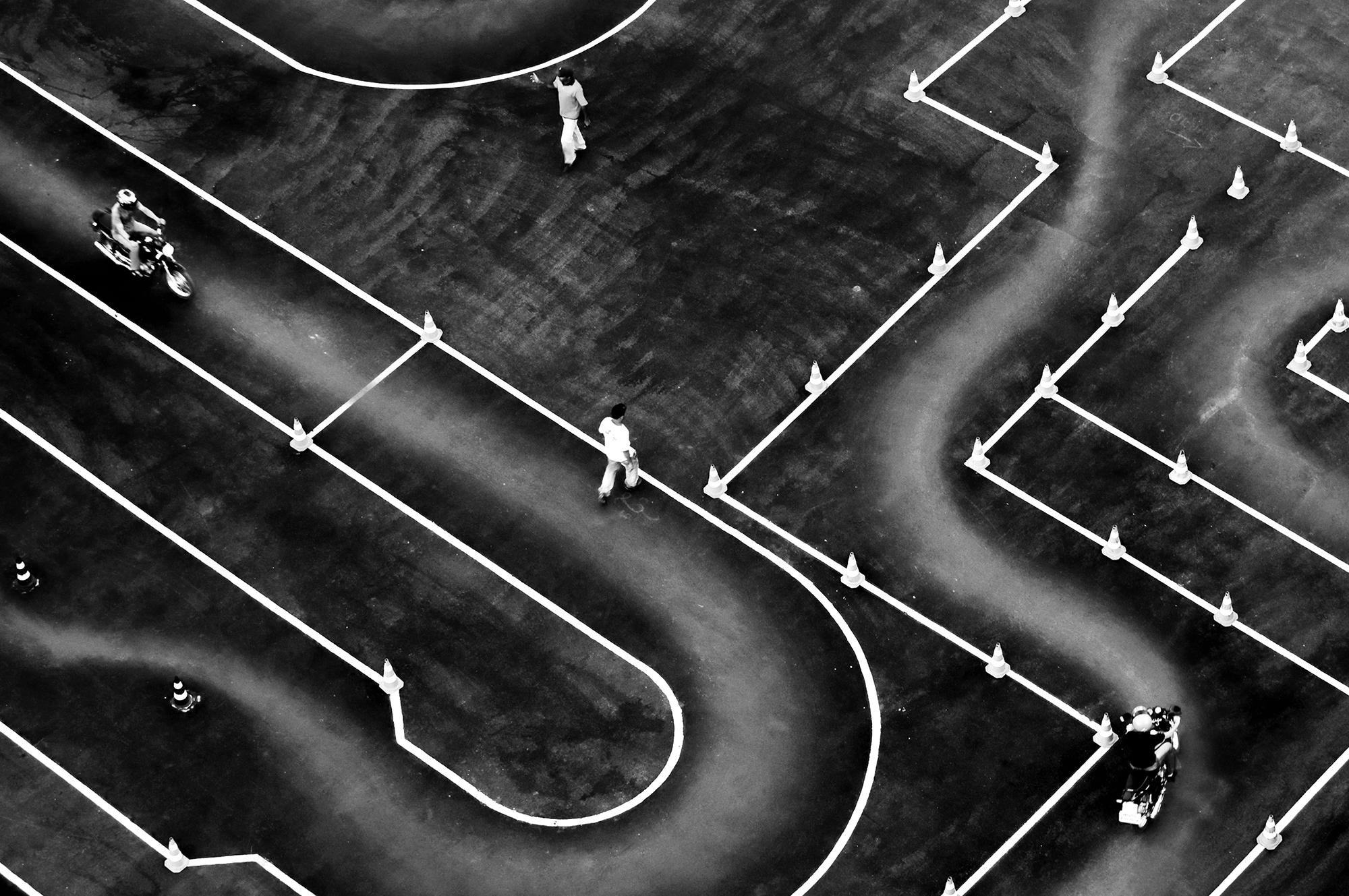 Street by Guilherme Bergamini — image 4 of 5