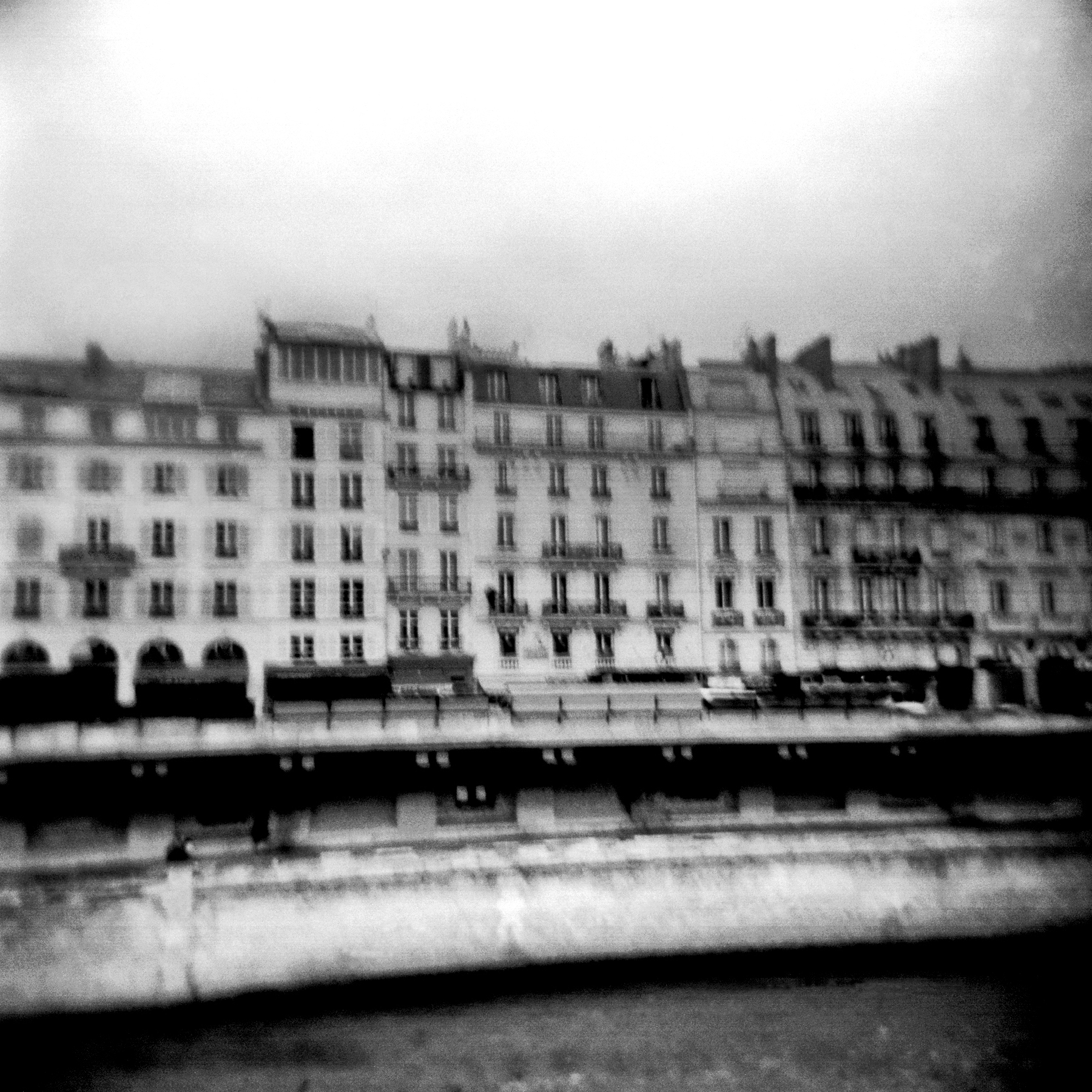 Plastique: Paris by Philip Arnold — image 3 of 5