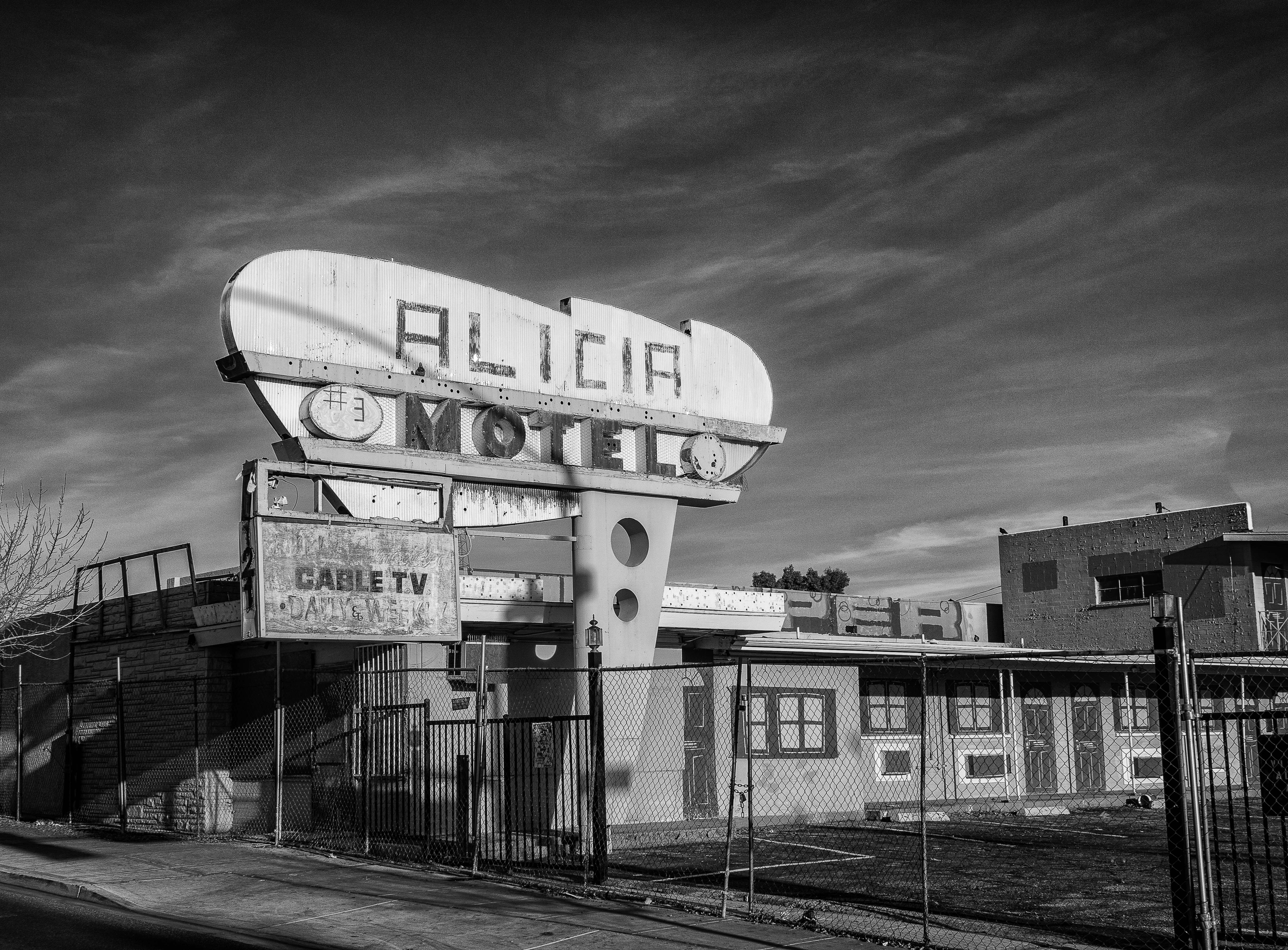 Leaving Las Vegas by Alex Stolis — image 5 of 5