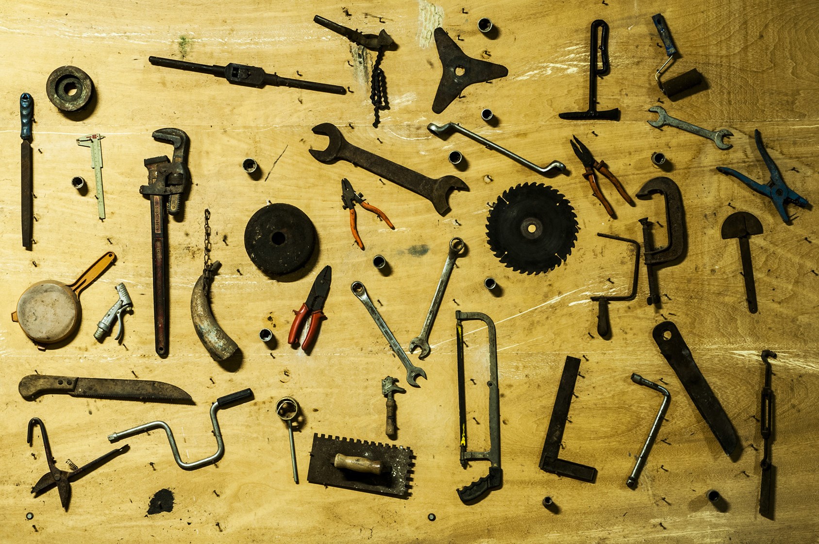 Green Earth Stone by Guilherme Bergamini — image 5 of 5